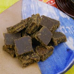 黒糖(黒砂糖)は健康にいい、白砂糖とどう違う?