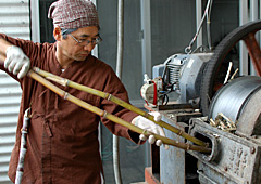 サトウキビ圧搾